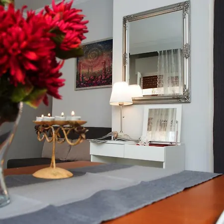 Jerry's Studio *